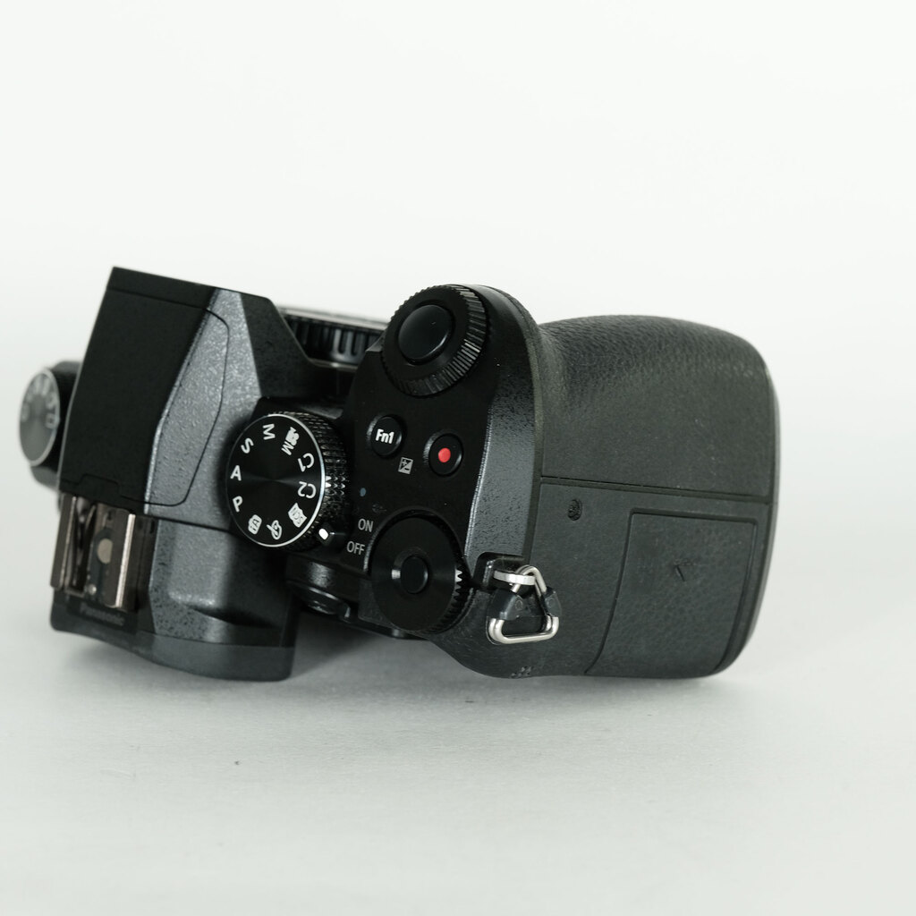 Panasonic LUMIX DMC-G8 Panasonic LUMIX DMC-G8