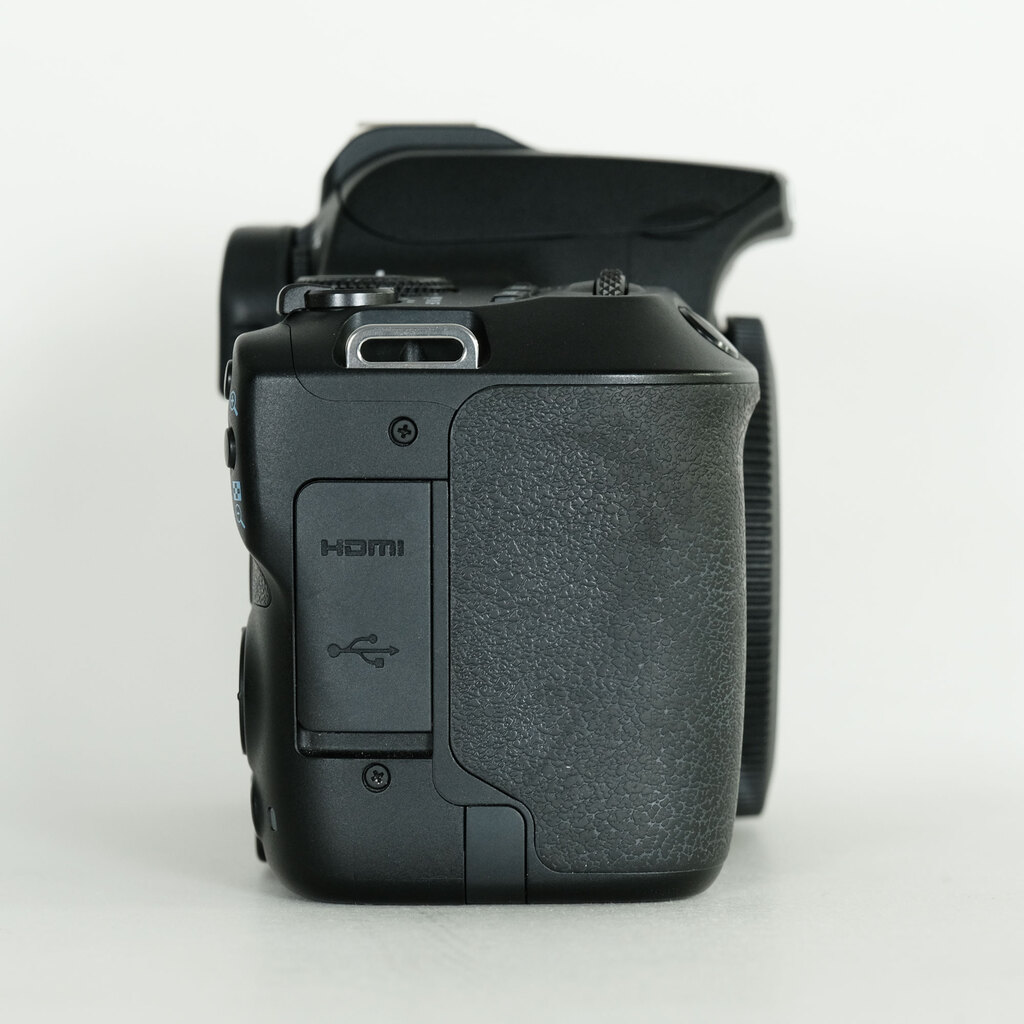 Canon EOS Kiss X10 Canon EOS Kiss X10