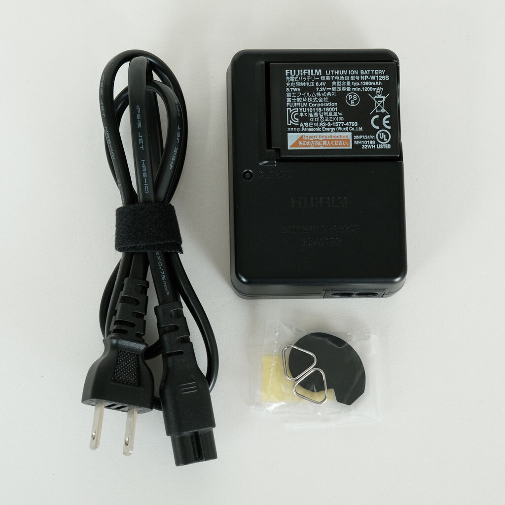 Fujifilm X-T20 本体と付属品 FUJIFILM X-T20の出品 | ONE SCENE(ワンシーン)