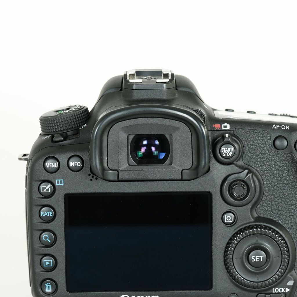 Canon EOS 7D Mark II Canon EOS 7D Mark II
