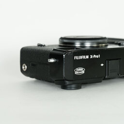 FUJIFILM X-Pro1 FUJIFILM X-Pro1