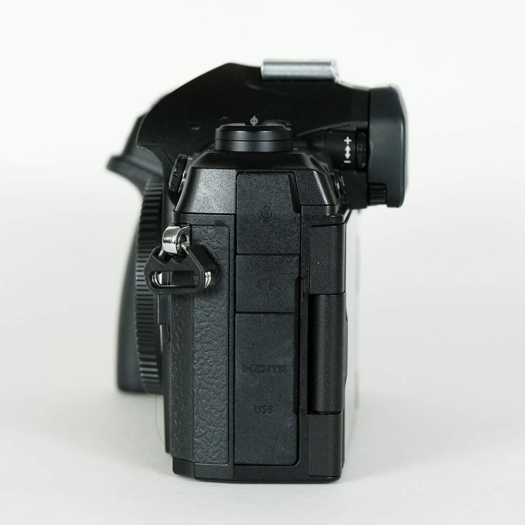 OM SYSTEM OM-1 OM SYSTEM OM-1