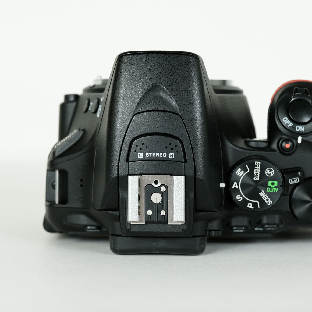 Nikon D5600 Nikon D5600