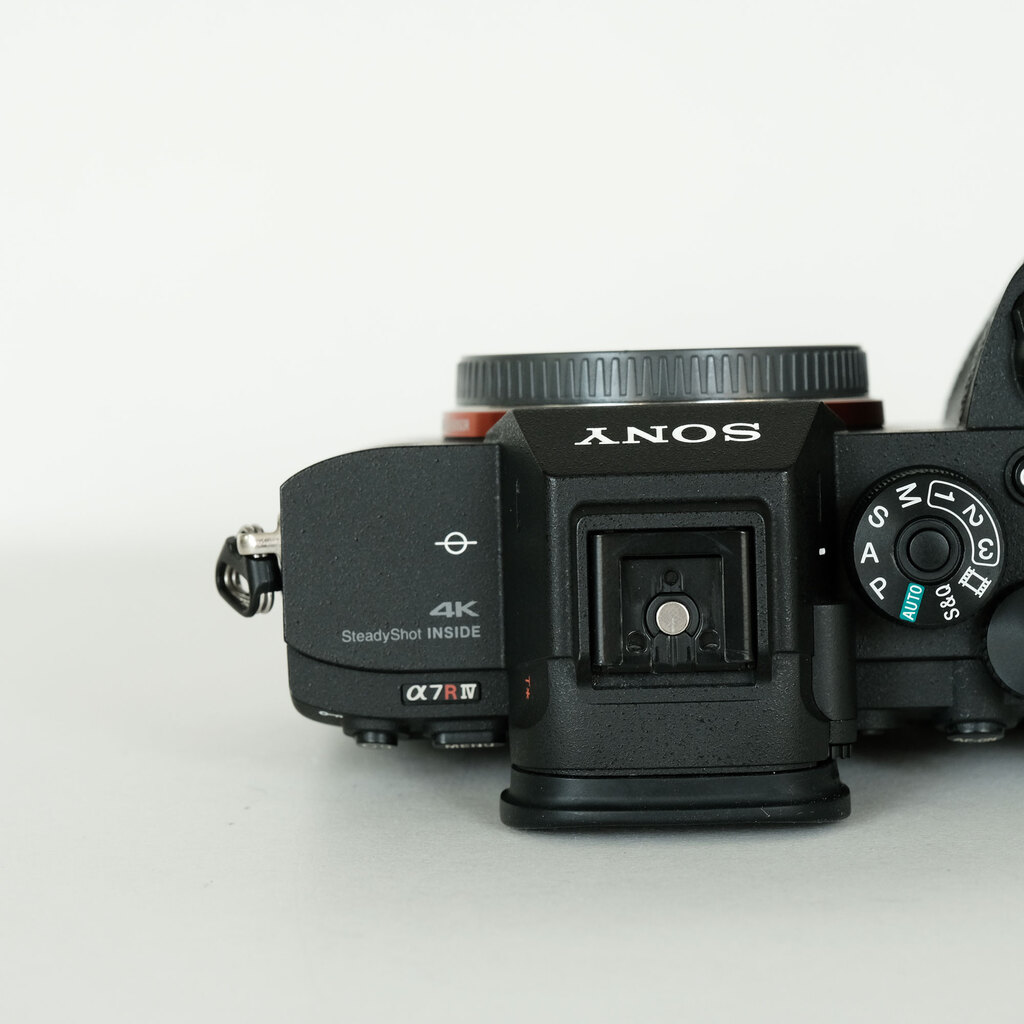 SONY α7RIV ボディ ILCE-7RM4A   【後期モデル 液晶下部にSONYロゴなし】 SONY α7RIV ボディ ILCE-7RM4A   【後期モデル 液晶下部にSONYロゴなし】