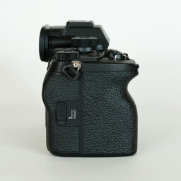 SONY α7 IV(ILCE-7M4) SONY α7 IV(ILCE-7M4)