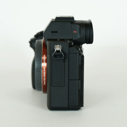 SONY α7 III(ILCE-7M3) SONY α7 III(ILCE-7M3)