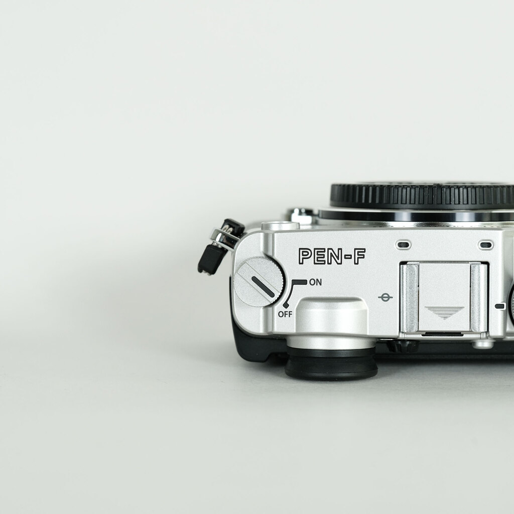 OLYMPUS PEN-F OLYMPUS PEN-F