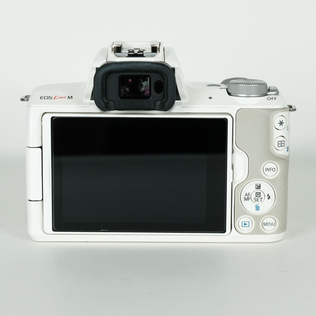 Canon EOS Kiss M