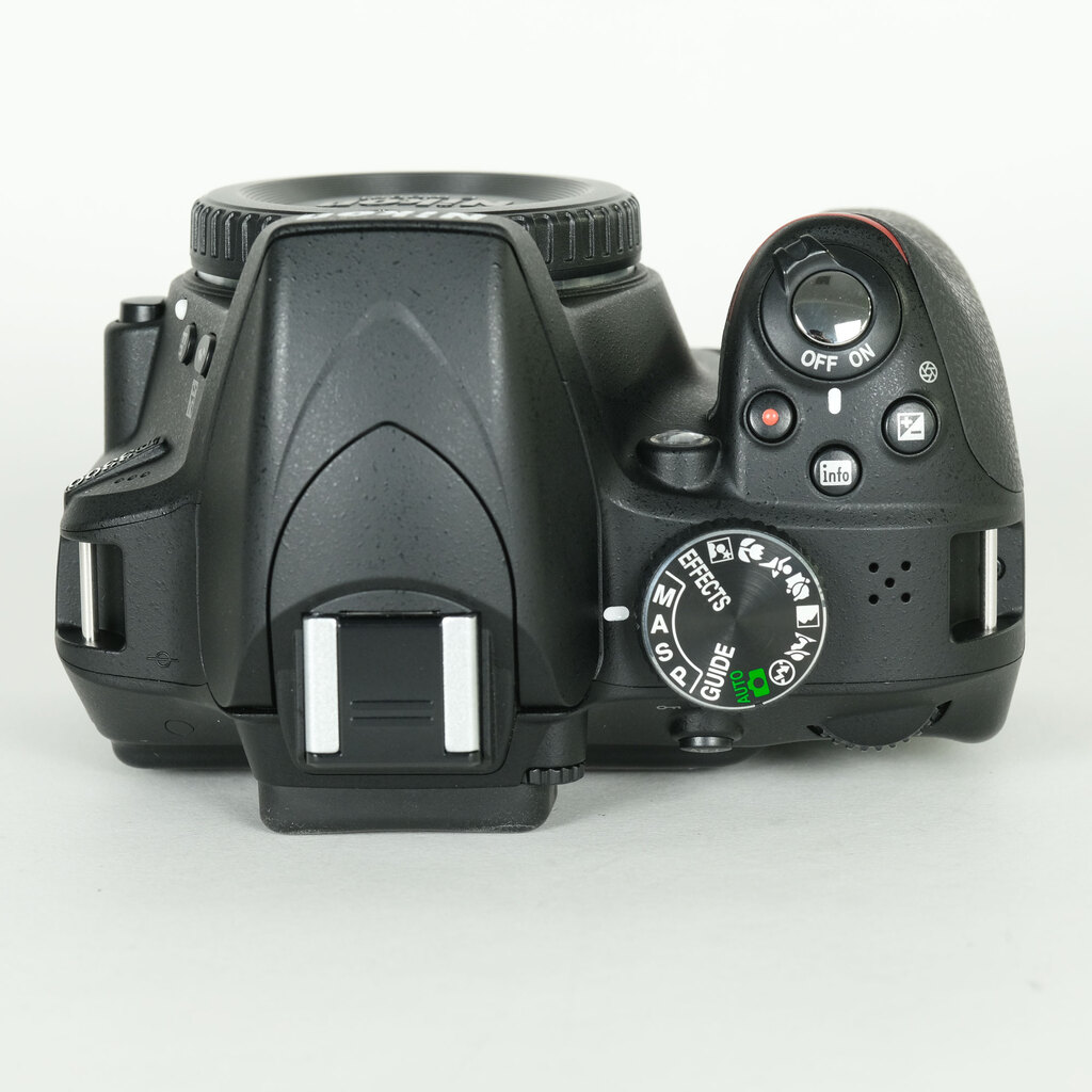 Nikon D3300 Nikon D3300