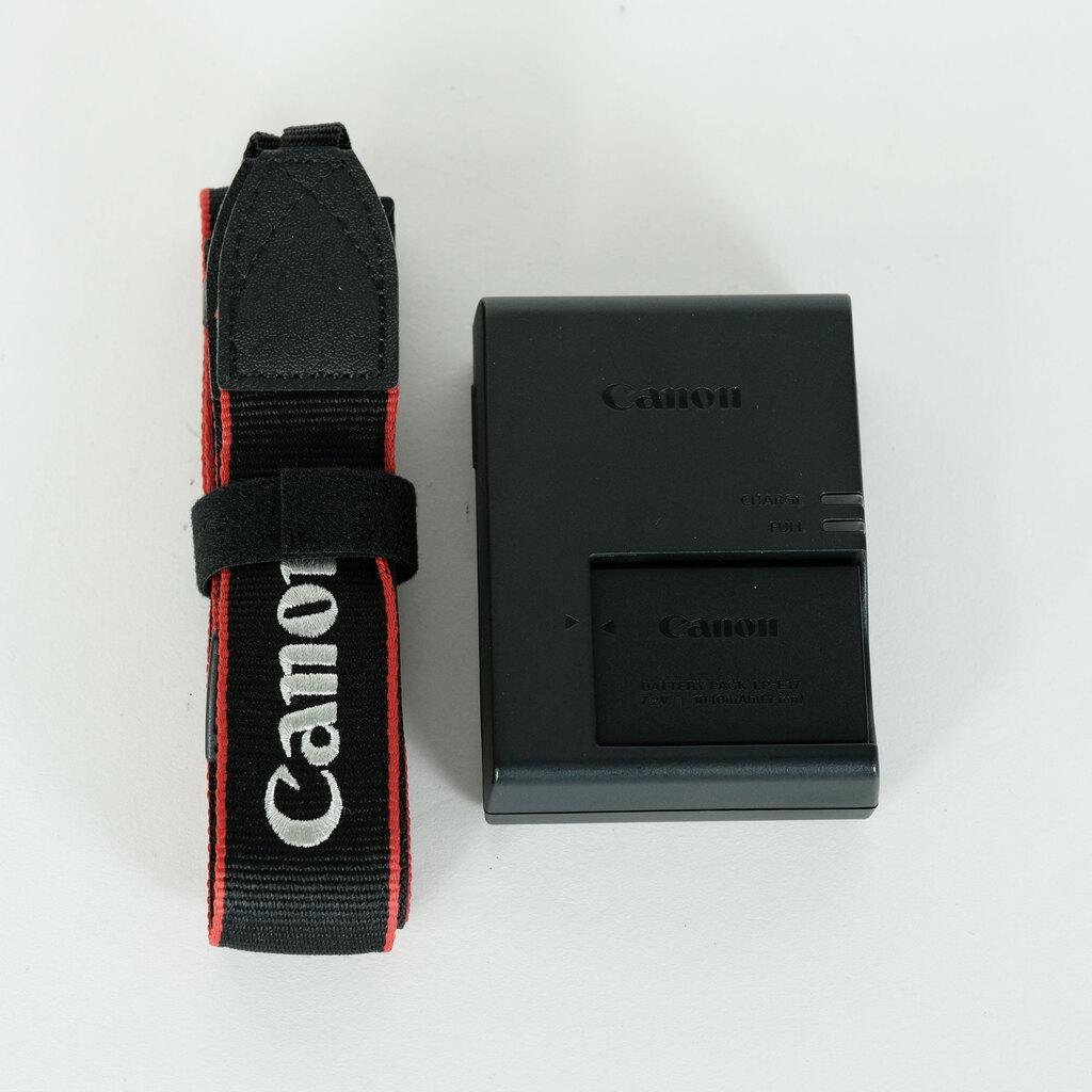 Canon EOS Kiss X9の出品 | ONE SCENE（ワンシーン）