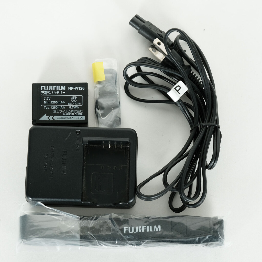 FUJIFILM X-E2 FUJIFILM X-E2