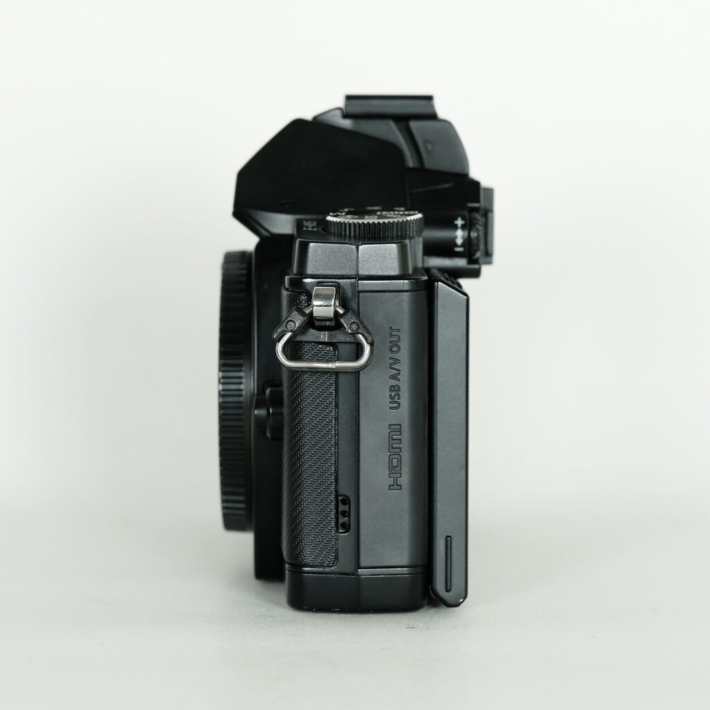 OLYMPUS OM-D E-M5 ボディ ブラック OLYMPUS OM-D E-M5 ボディ ブラック