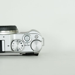 FUJIFILM X-A3 ボディ  シルバー FUJIFILM X-A3 ボディ  シルバー