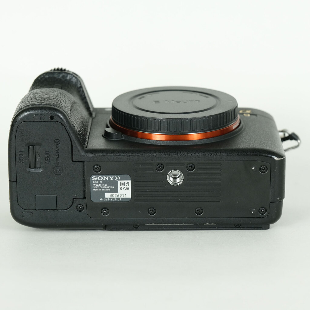 SONY α9(ILCE-9) SONY α9(ILCE-9)