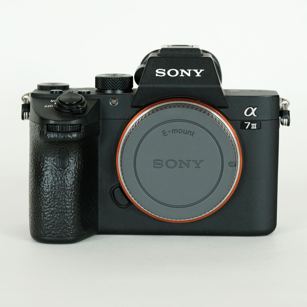 SONY α7 III(ILCE-7M3) SONY α7 III(ILCE-7M3)