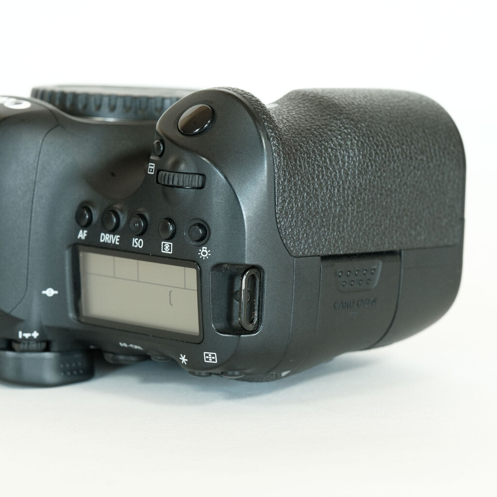 Canon EOS 6D Mark II Canon EOS 6D Mark II
