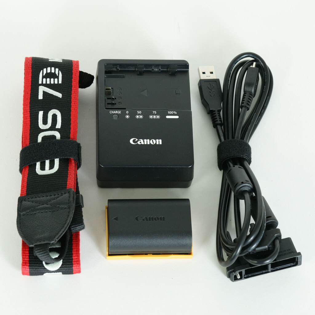 Canon EOS 7D Mark II Canon EOS 7D Mark II