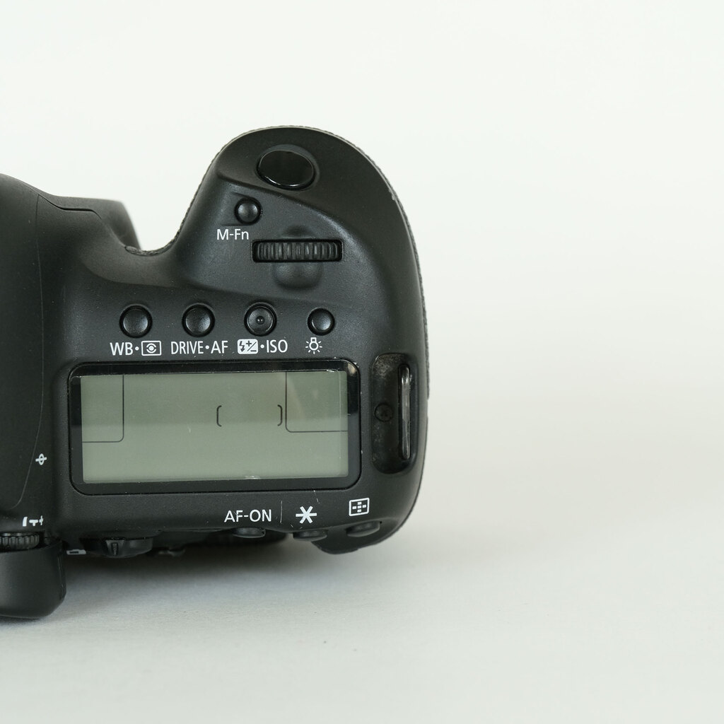 Canon EOS 5D Mark IV
