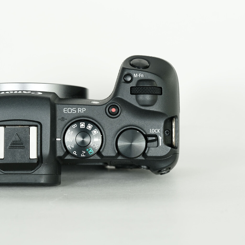 【美品721ショット】 Canon eos RP ボディ 本体 新品)Canon (キヤノン) EOS RP ボディ（商品ID：4549292132144