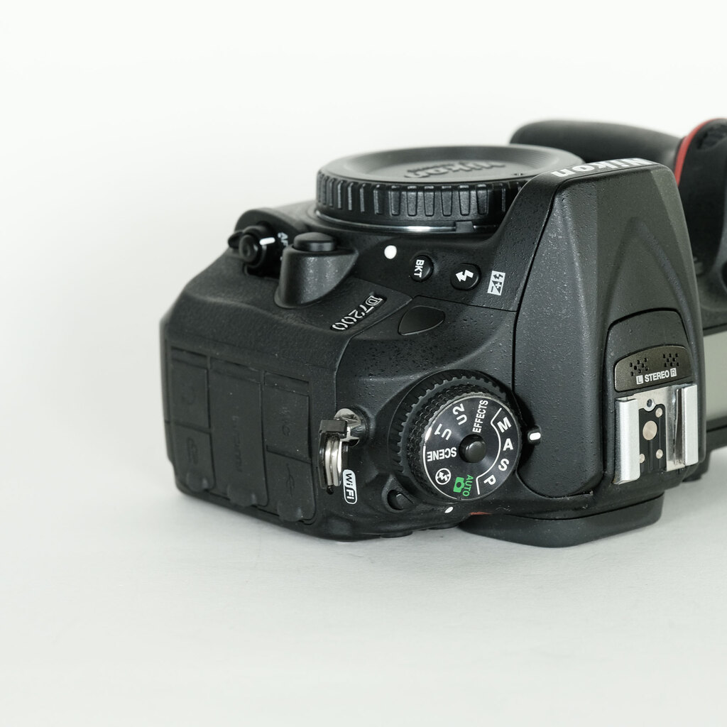 Nikon D7200