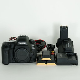 Canon EOS 5D Mark IV Canon EOS 5D Mark IV