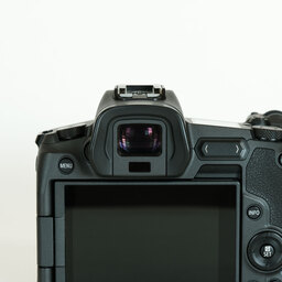 Canon EOS R Canon EOS R