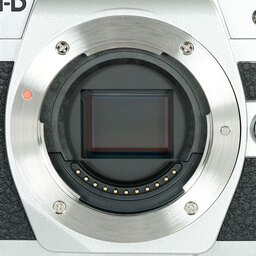 OLYMPUS OM-D E-M10 Mark IV