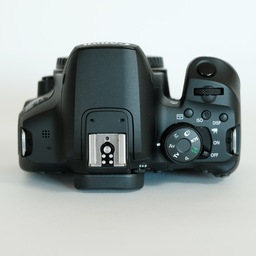 Canon EOS Kiss X10i