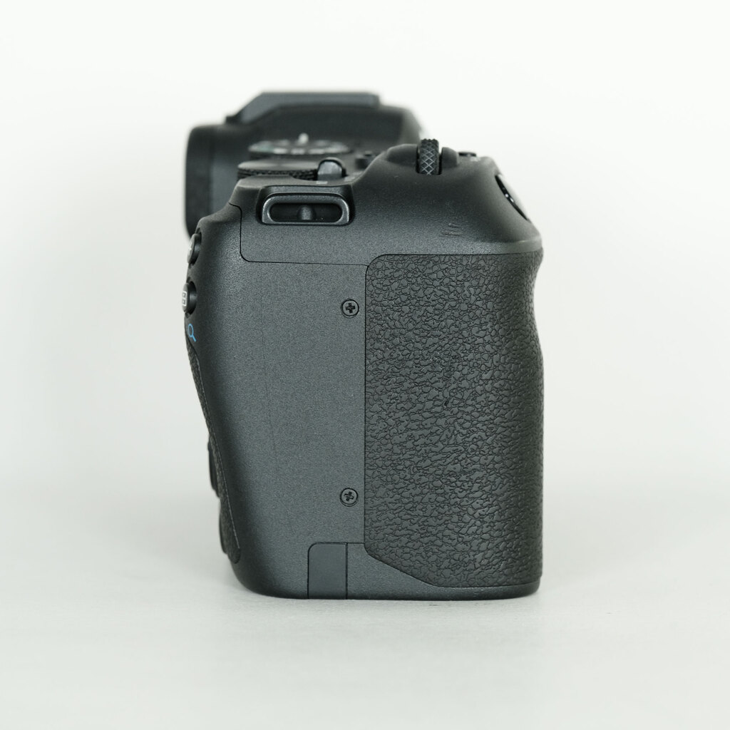 Canon EOS R8 Canon EOS R8