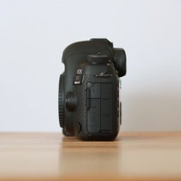 Canon EOS 5D Mark IV