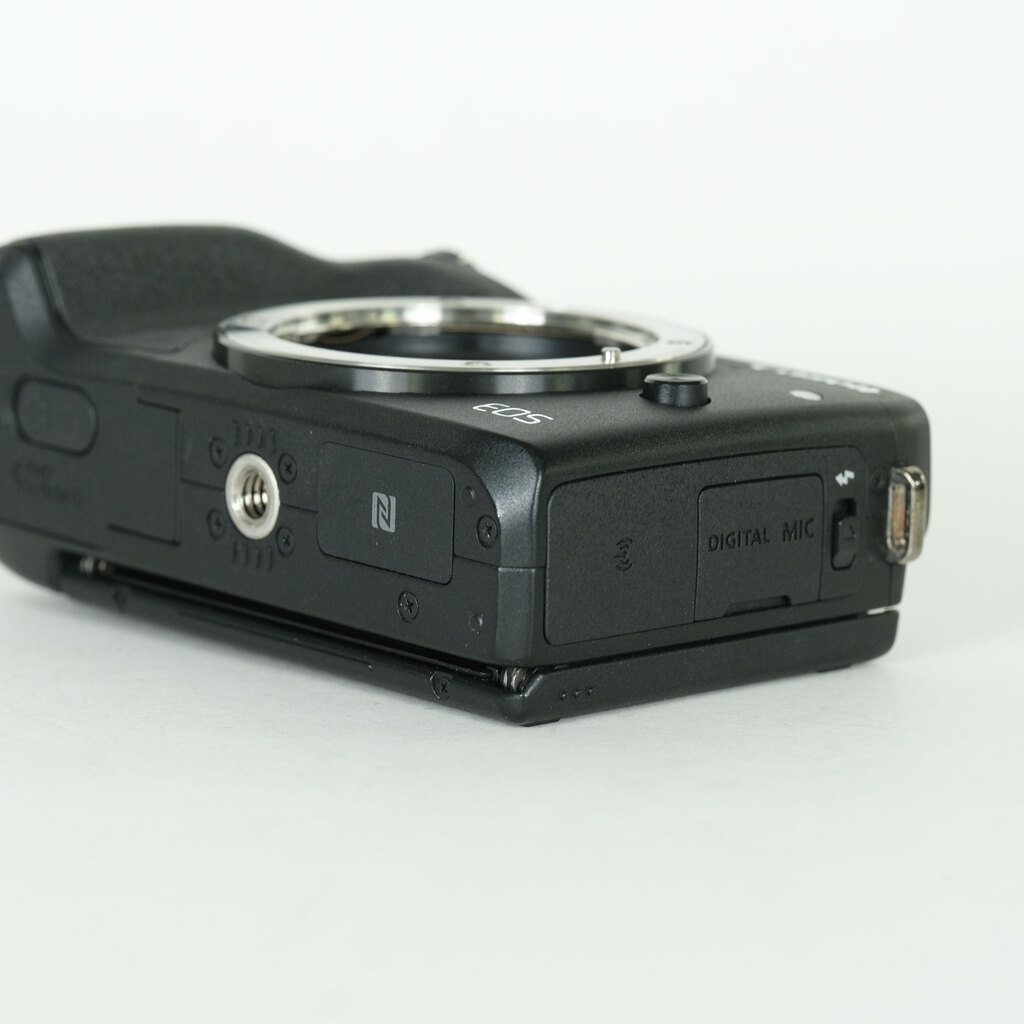 Canon EOS M3 ボディEVFキット ブラック