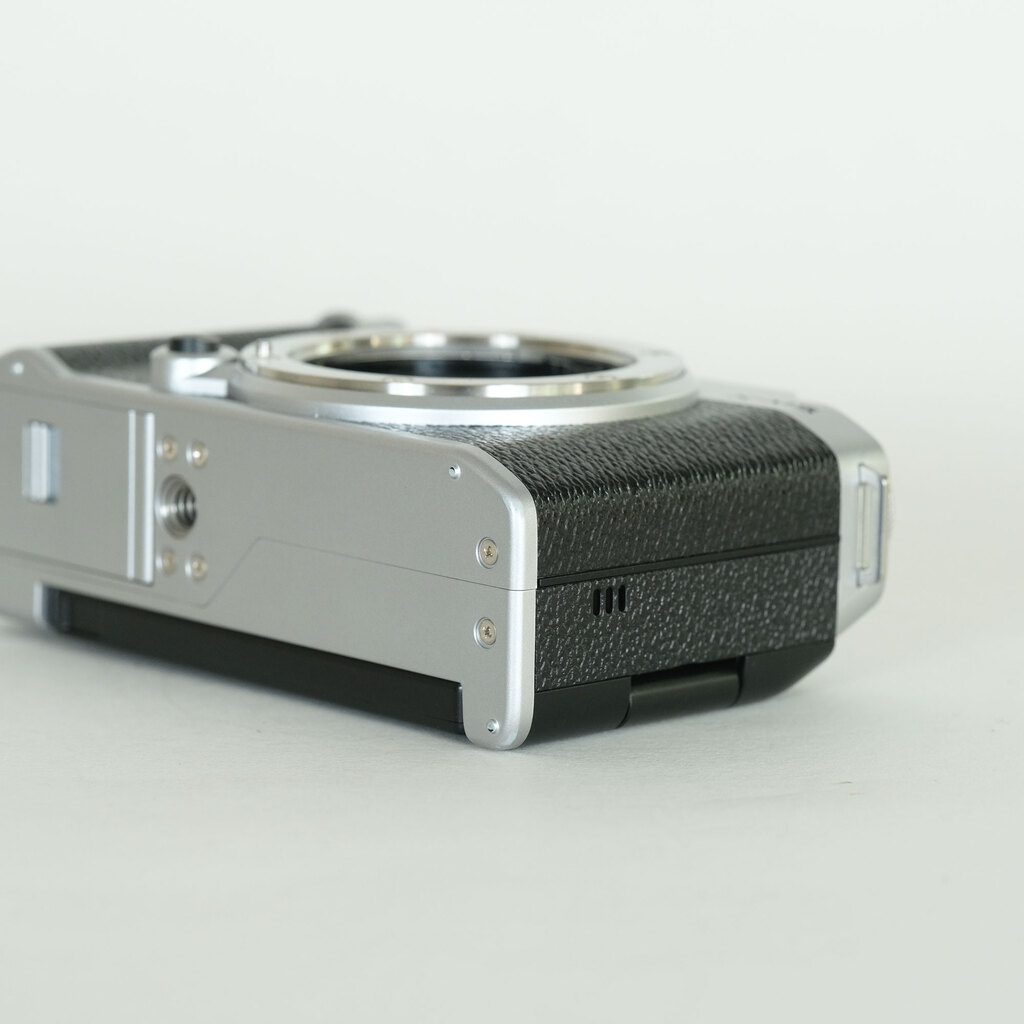 FUJIFILM X-M5 FUJIFILM X-M5