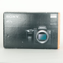 SONY α7 III(ILCE-7M3) SONY α7 III(ILCE-7M3)