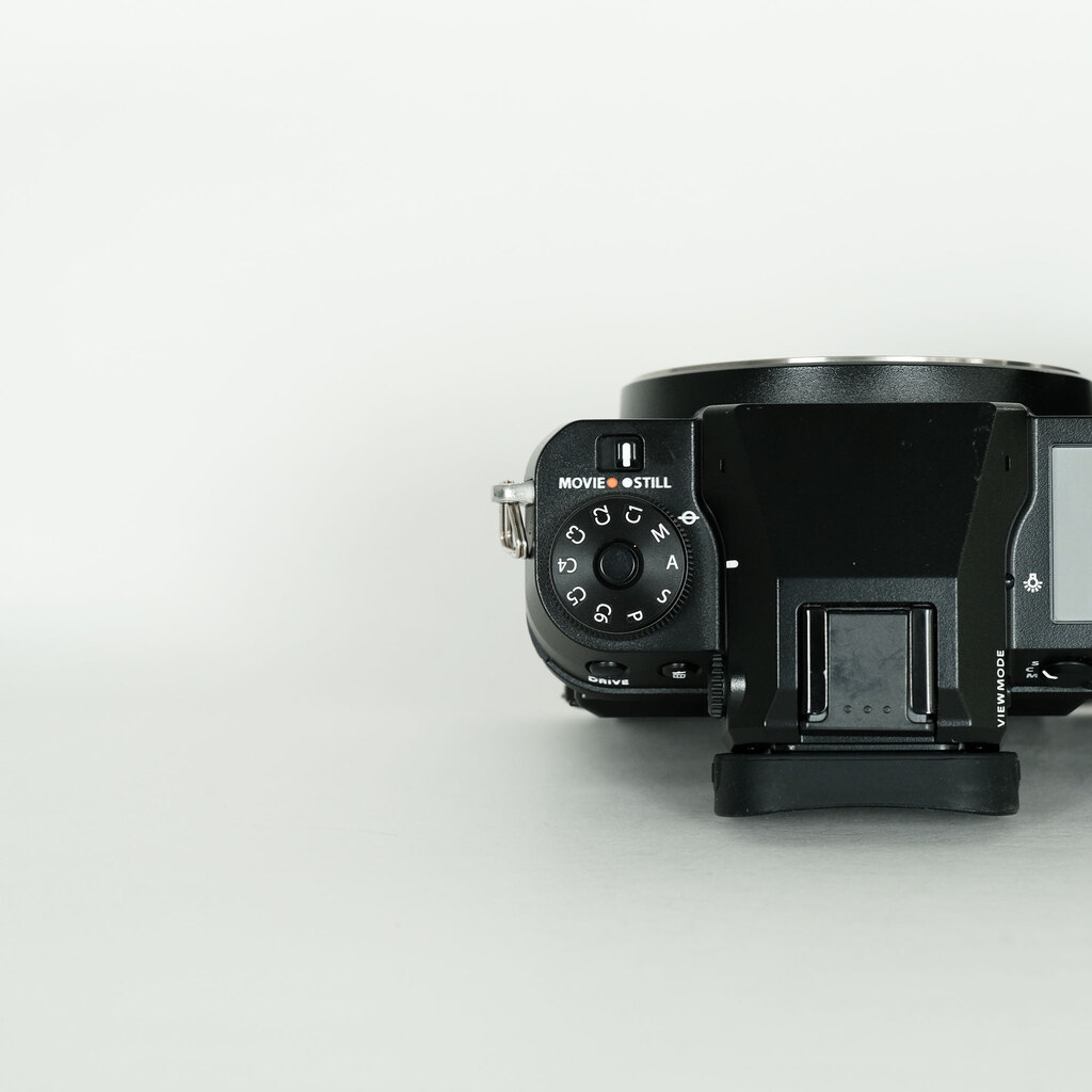 FUJIFILM GFX50SⅡ 開封済み新品（保証書あり） GFX 50S II ミラーレス中判デジタルカメラ GF35-70mmレンズ