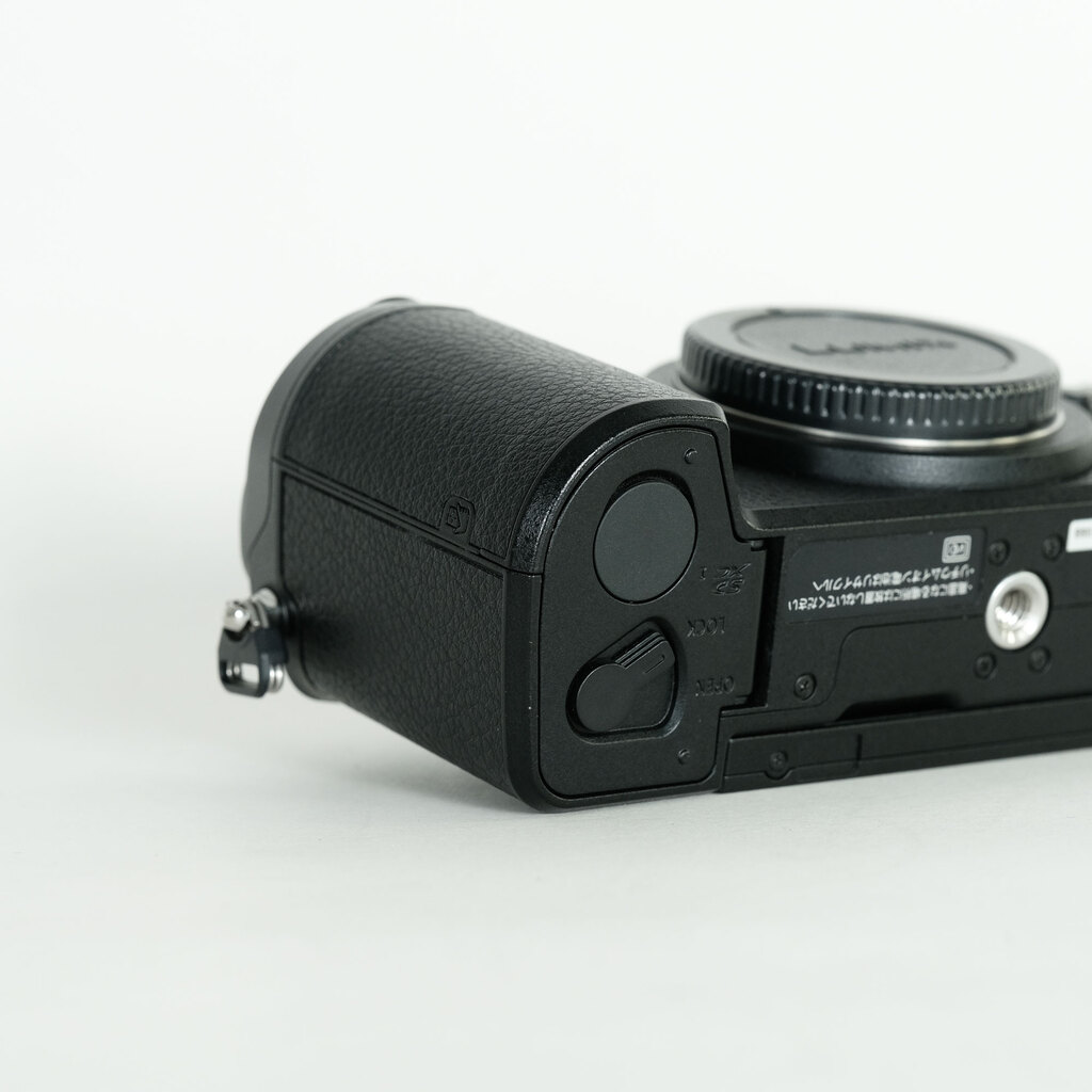 Panasonic LUMIX DMC-GX8 ボディ ブラック Panasonic LUMIX DMC-GX8 ボディ ブラック