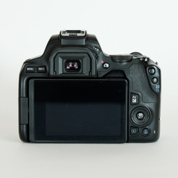 Canon EOS Kiss X10