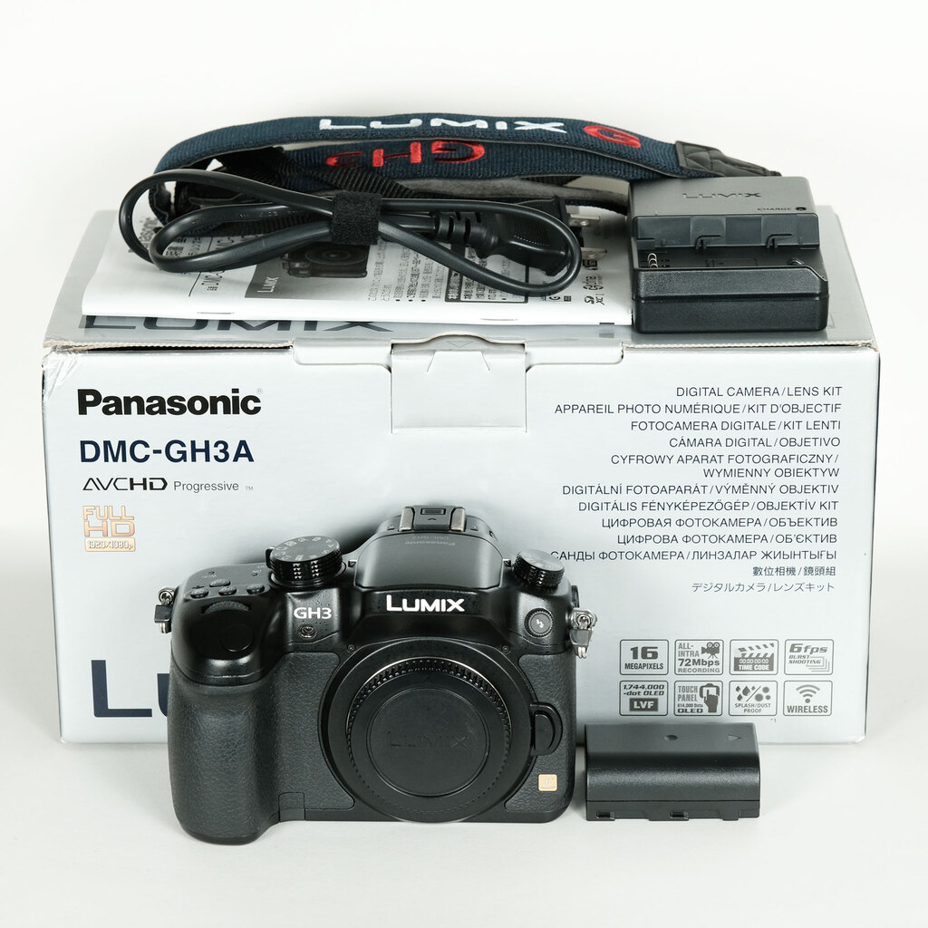 Panasonic LUMIX DMC-GH3 Panasonic LUMIX DMC-GH3