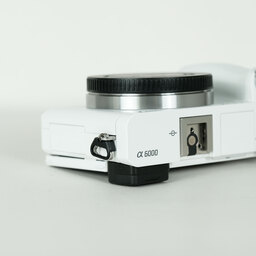 SONY α6000（ILCE-6000）