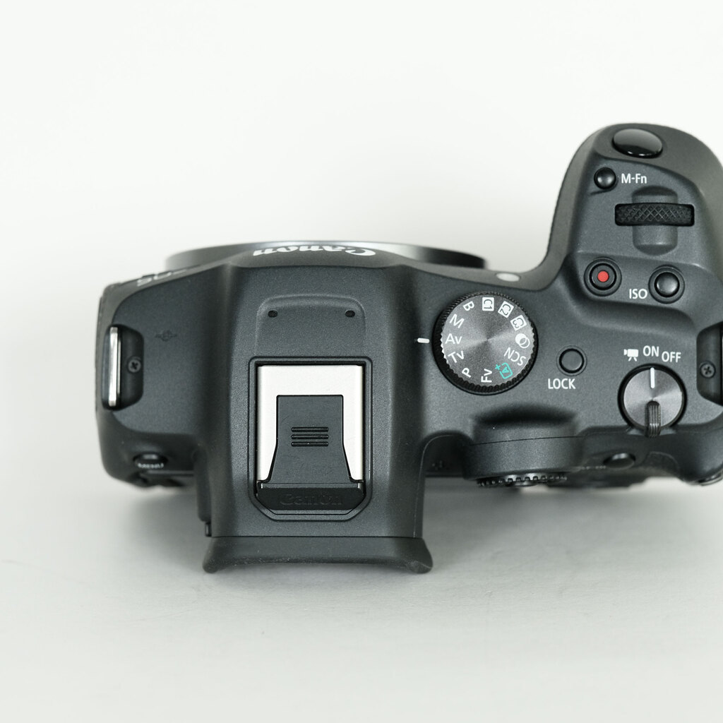 Canon EOS R7