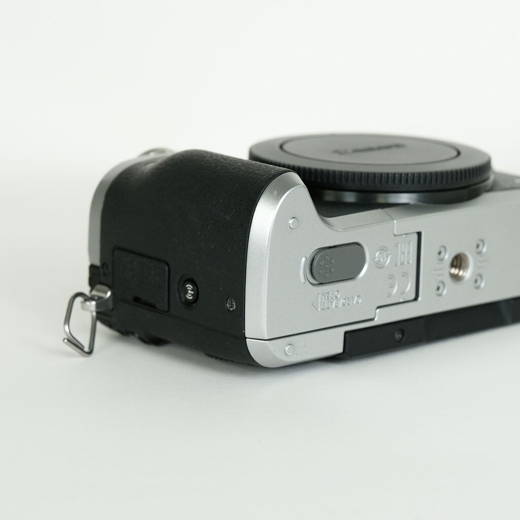 Canon EOS M6 Canon EOS M6