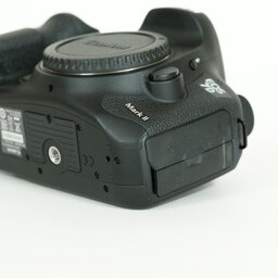 Canon EOS 7D Mark II Canon EOS 7D Mark II