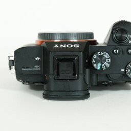 SONY α7 III(ILCE-7M3) SONY α7 III(ILCE-7M3)