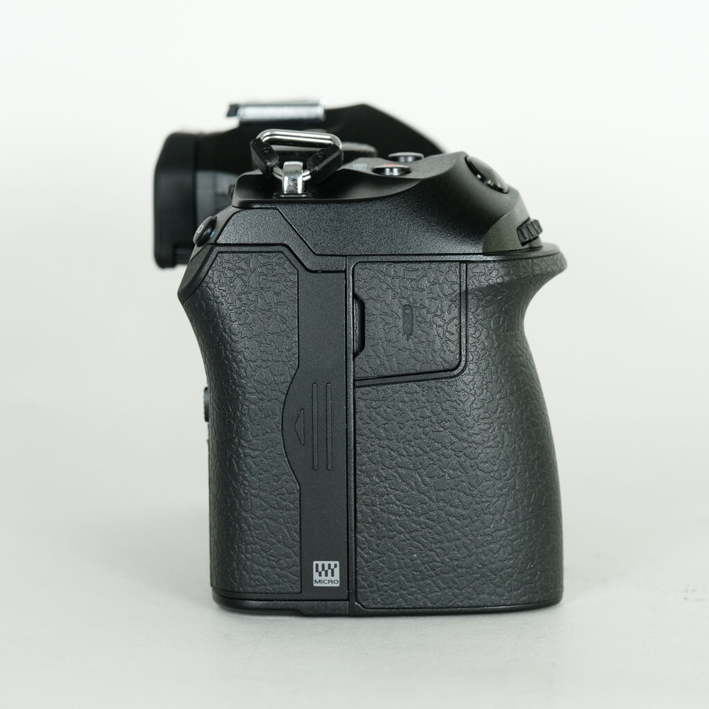 OM SYSTEM OM-1 Mark II OM SYSTEM OM-1 Mark II