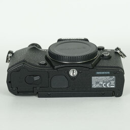 OLYMPUS OM-D E-M5 Mark II OLYMPUS OM-D E-M5 Mark II