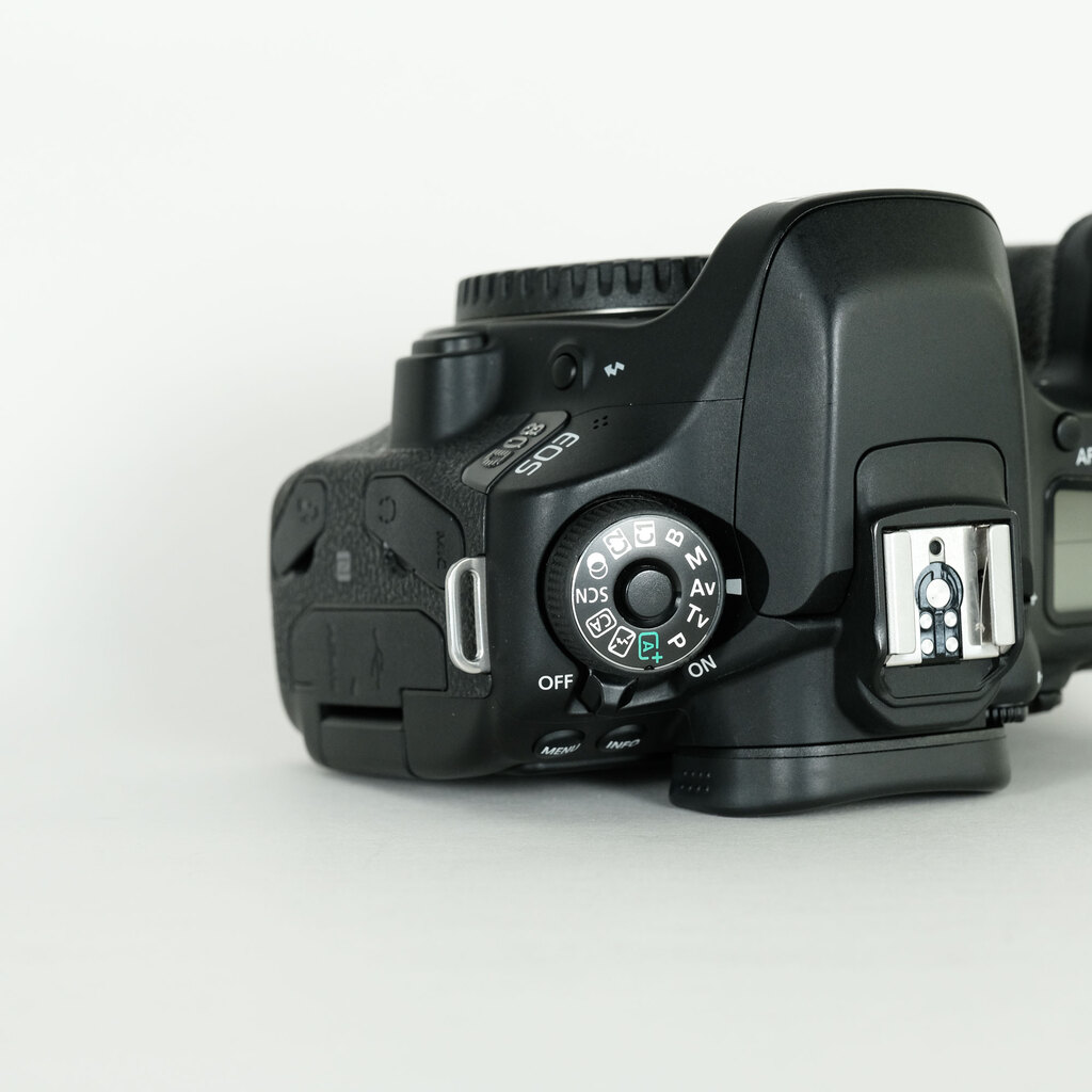 Canon EOS 80D Canon EOS 80D