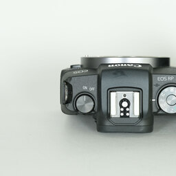 Canon EOS RP Canon EOS RP