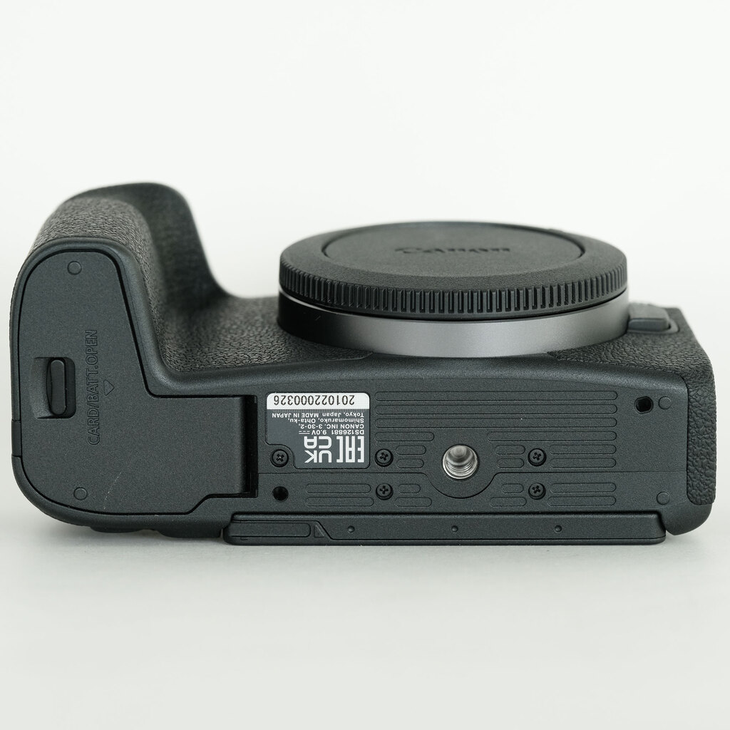 Canon EOS R8の出品 | ONE SCENE（ワンシーン）