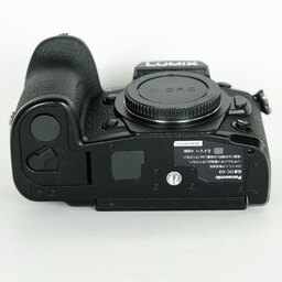 Panasonic LUMIX DC-G9 PRO