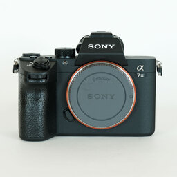 SONY α7 III(ILCE-7M3) SONY α7 III(ILCE-7M3)