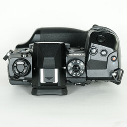 OLYMPUS OM-D E-M1X OLYMPUS OM-D E-M1X